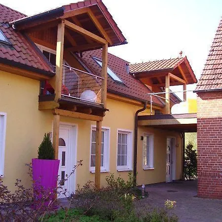 Design Ferienhaus Kamerun An Der Elbe *