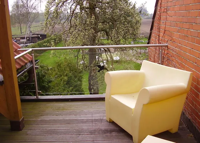 安姆埃尔伯拉德维格公寓 *