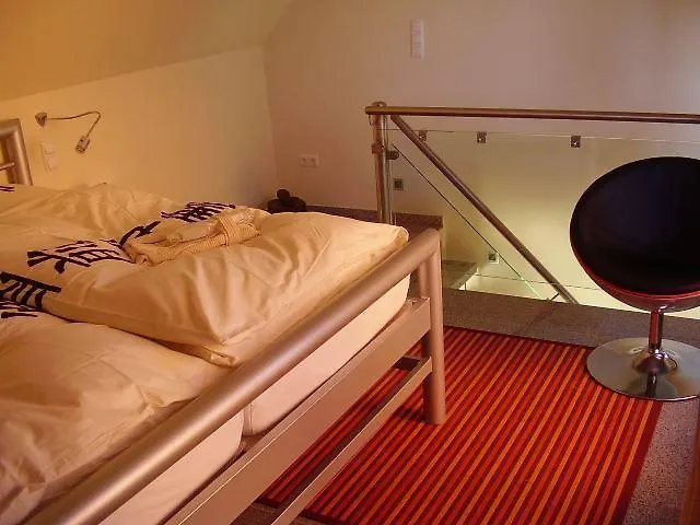 安姆埃尔伯拉德维格公寓